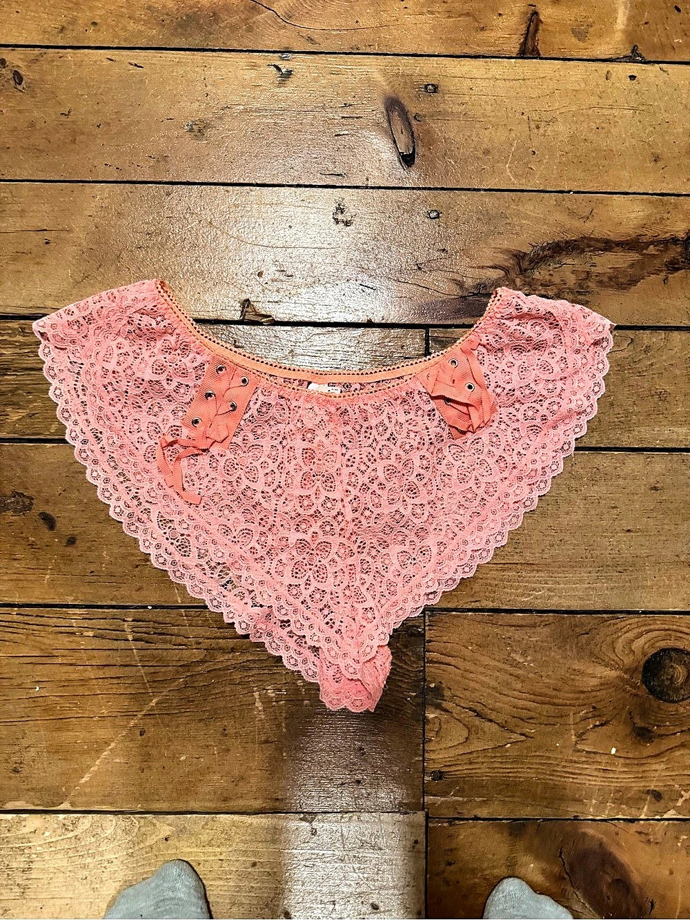 Victoria's Secret Lace Cheeky Panty Pink Medium NWT